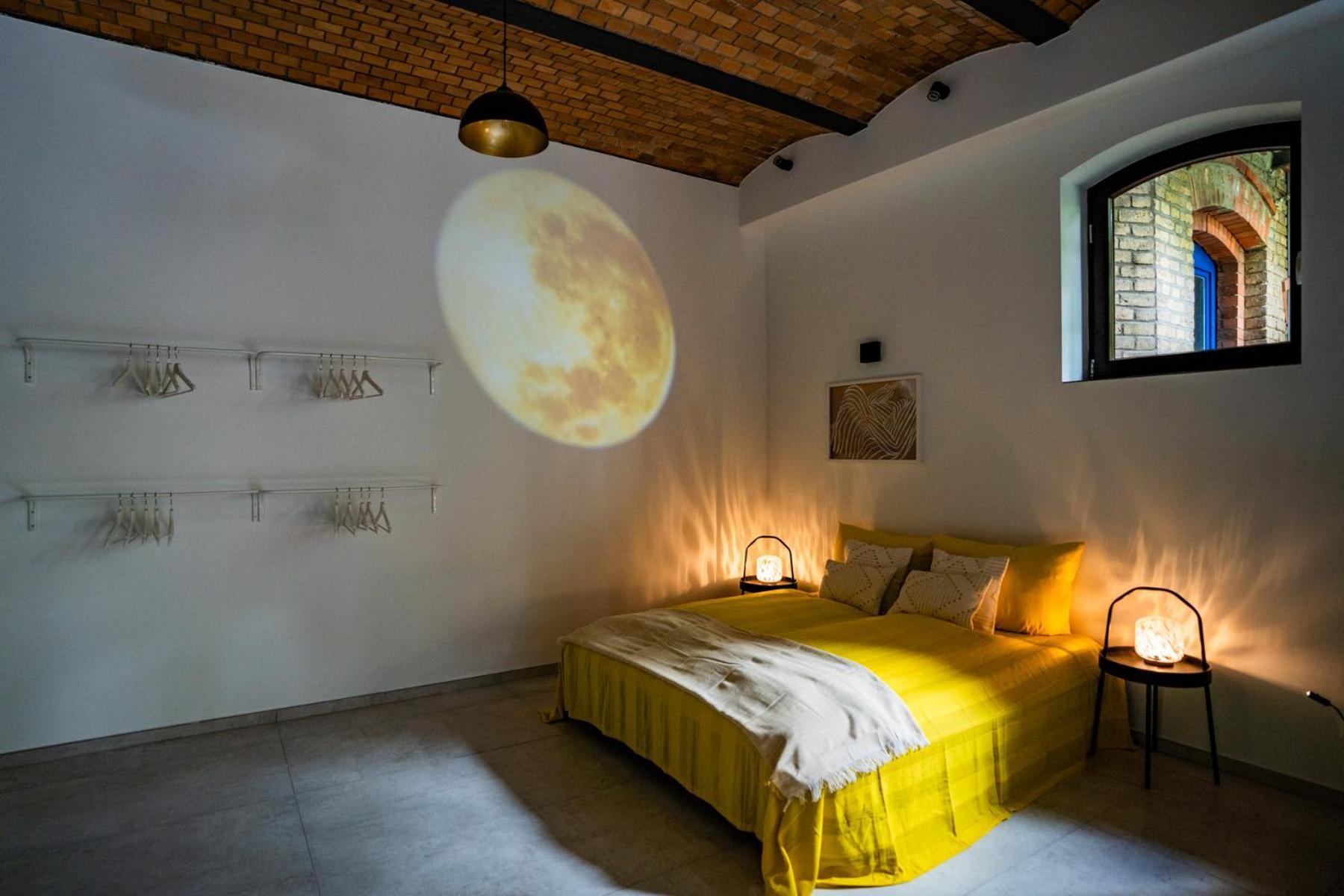 Luxurioeses 100M2 Loft Mit Sauna & Parkplatz - Platz Fuer 4 Personen Wiesbaden Buitenkant foto